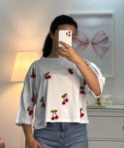 Crop Top με κεράσια